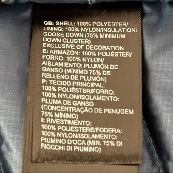 The North Face 550 Goose Down Women’s Puffer Vest Navy Floral Jacket Size XS - Picture 8 of 9